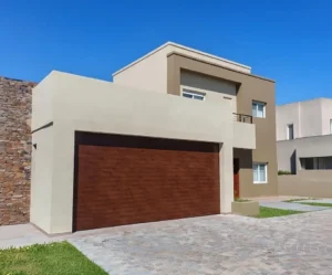 Portón enrollable 125mm Acero - Símil madera