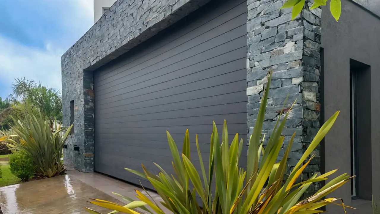 Portón 125mm acero - Color Ral 7016